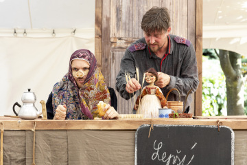 Loutky bez hranic: Baba Jaga a Meč moci nejmocnější